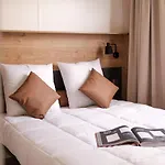 Slow Village Oleron 4*