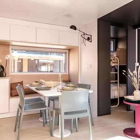 Slow Village Oleron 캠프장 마렌