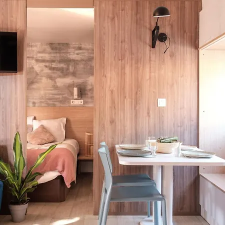 Slow Village Oleron 마렌