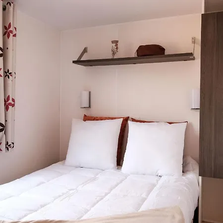 Camping Au Bon Air - Marennes Oléron 4*
