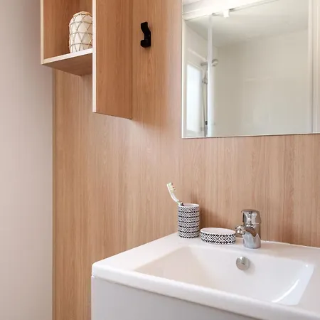 Slow Village Oleron 4*