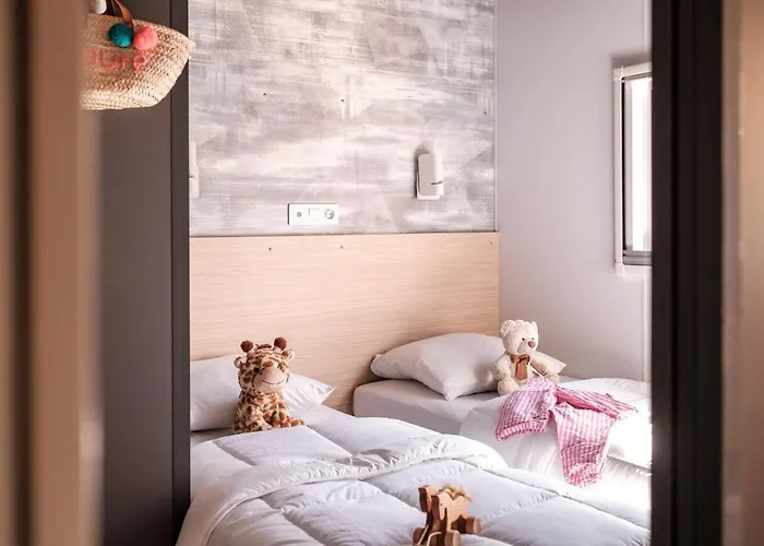 Camping Au Bon Air - Oléron 4*